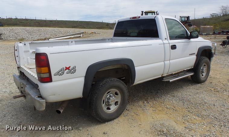 image for item DB1485 2002 Chevrolet Silverado 2500HD pickup truck