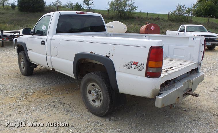 image for item DB1485 2002 Chevrolet Silverado 2500HD pickup truck