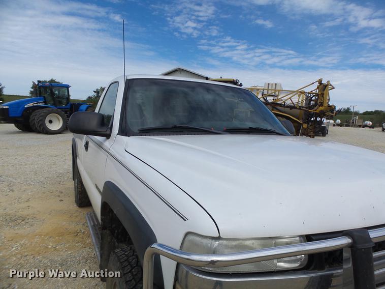 image for item DB1485 2002 Chevrolet Silverado 2500HD pickup truck