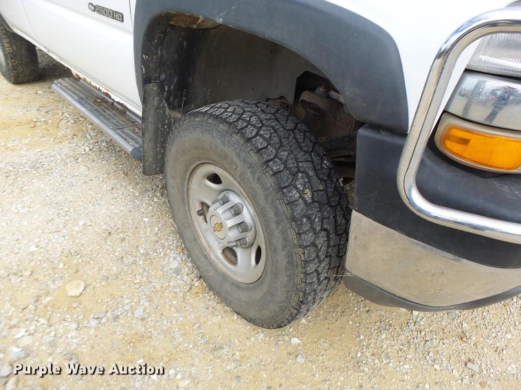 image for item DB1485 2002 Chevrolet Silverado 2500HD pickup truck