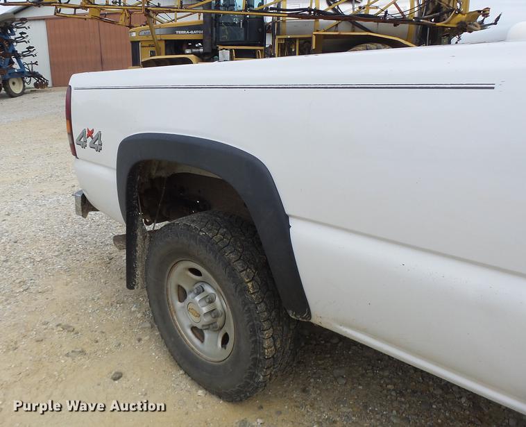 image for item DB1485 2002 Chevrolet Silverado 2500HD pickup truck