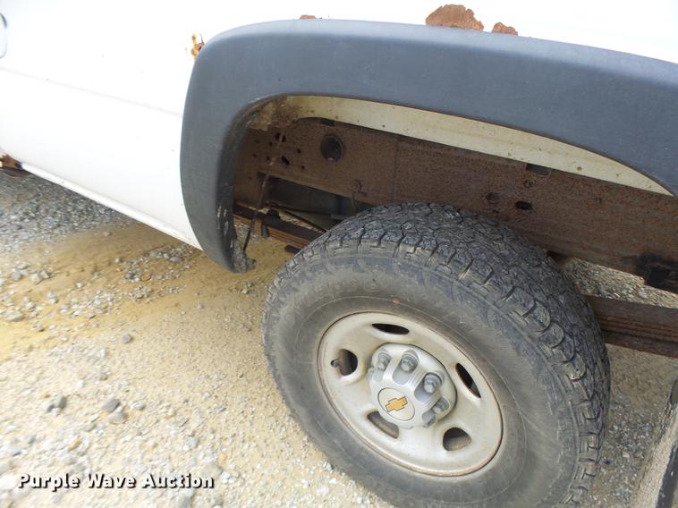 image for item DB1485 2002 Chevrolet Silverado 2500HD pickup truck