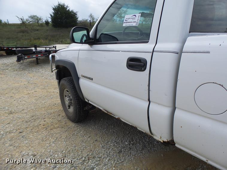 image for item DB1485 2002 Chevrolet Silverado 2500HD pickup truck