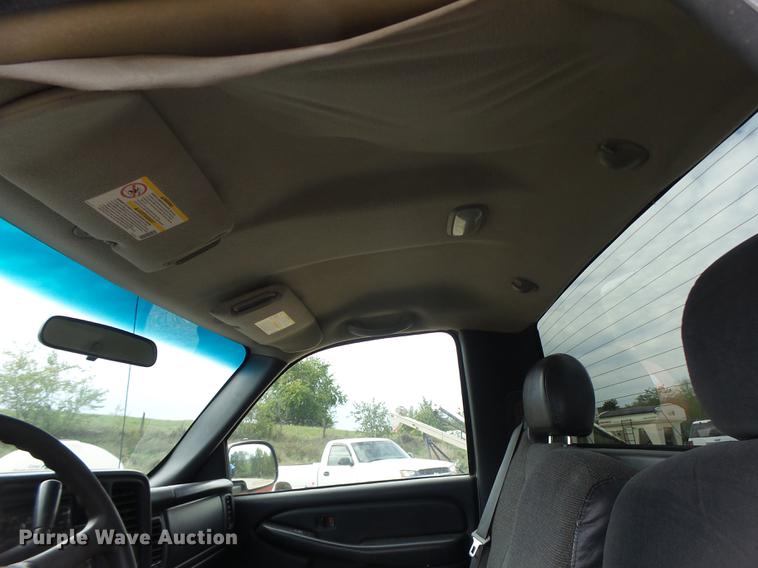 image for item DB1485 2002 Chevrolet Silverado 2500HD pickup truck