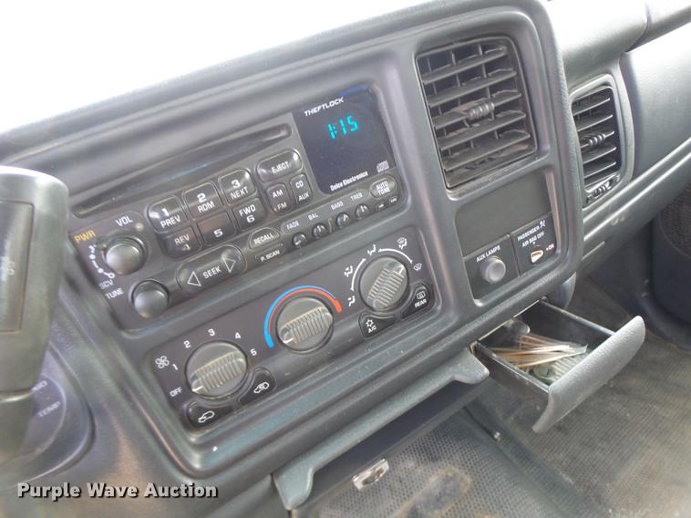 image for item DB1485 2002 Chevrolet Silverado 2500HD pickup truck