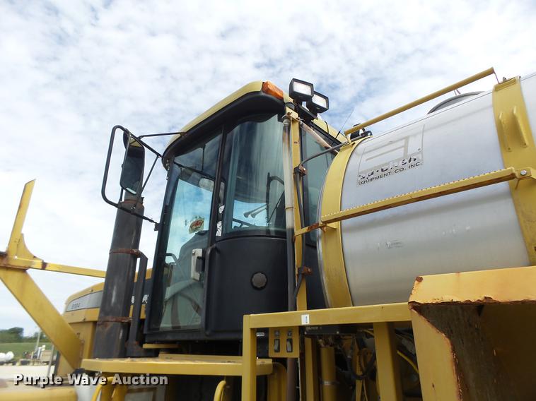 image for item DB1486 Ag-Chem TerraGator 8104 self-propelled sprayer