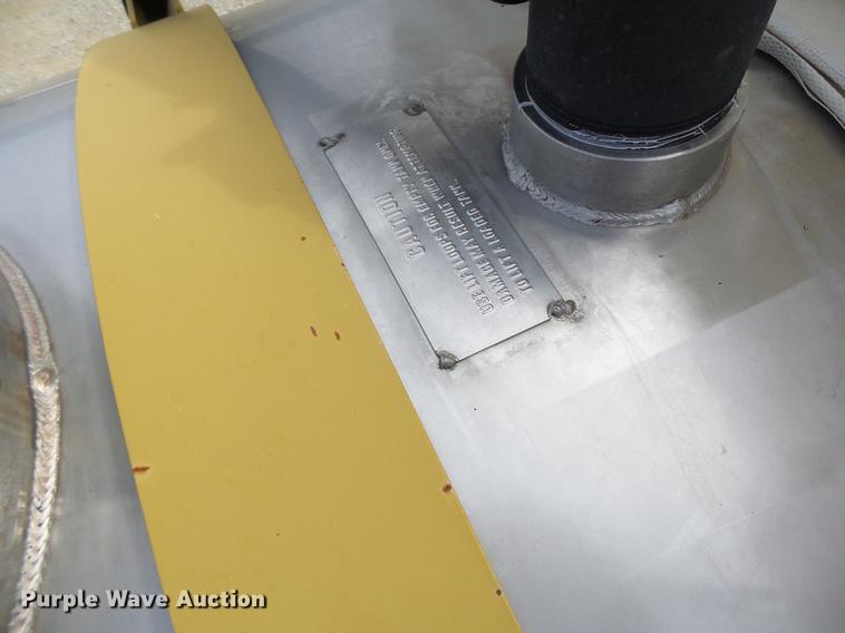 image for item DB1486 Ag-Chem TerraGator 8104 self-propelled sprayer