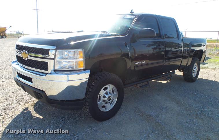 image for item DB7388 2014 Chevrolet Silverado 2500HD LT Crew Cab pickup truck