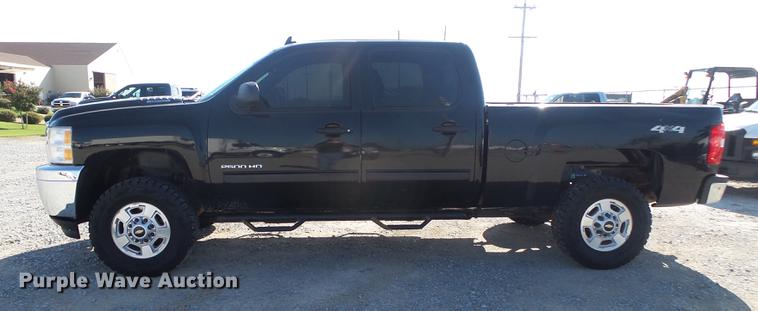 image for item DB7388 2014 Chevrolet Silverado 2500HD LT Crew Cab pickup truck