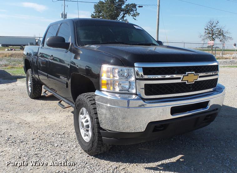 image for item DB7388 2014 Chevrolet Silverado 2500HD LT Crew Cab pickup truck