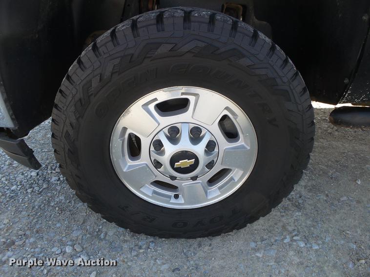 image for item DB7388 2014 Chevrolet Silverado 2500HD LT Crew Cab pickup truck