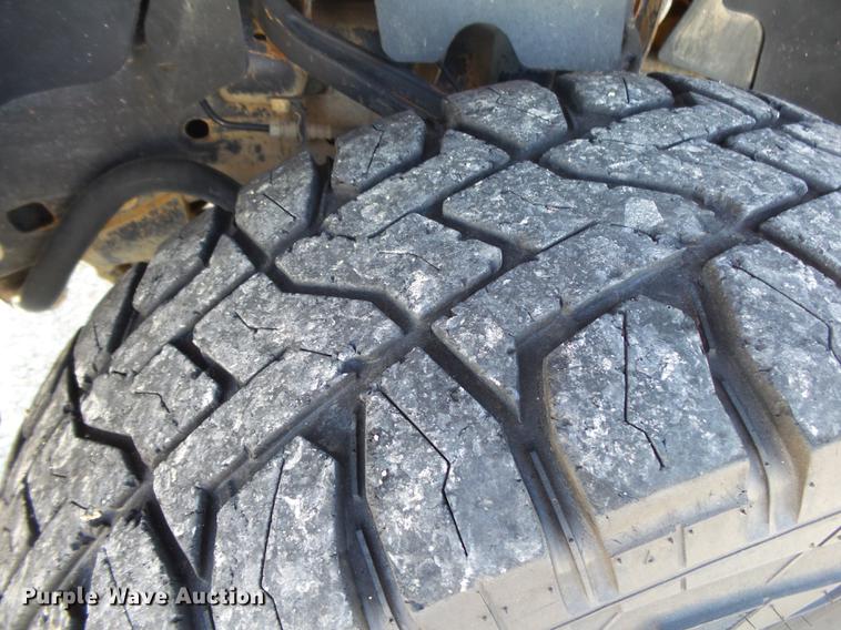 image for item DB7388 2014 Chevrolet Silverado 2500HD LT Crew Cab pickup truck