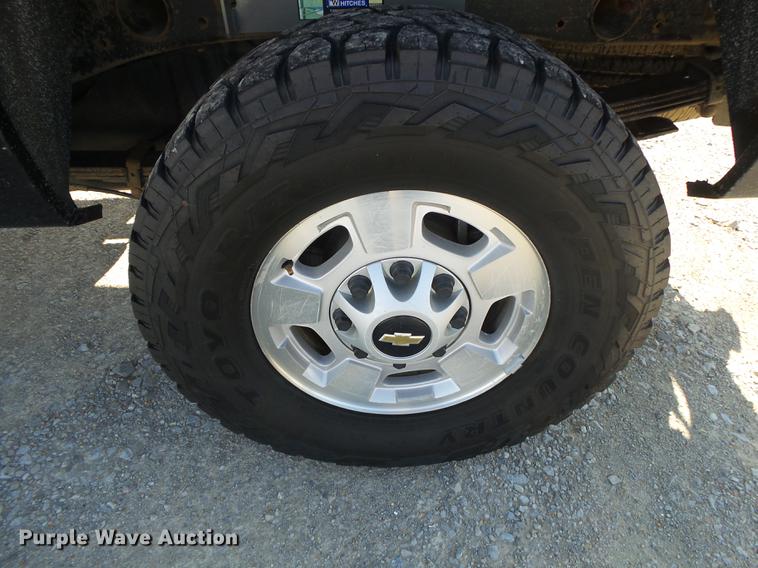 image for item DB7388 2014 Chevrolet Silverado 2500HD LT Crew Cab pickup truck