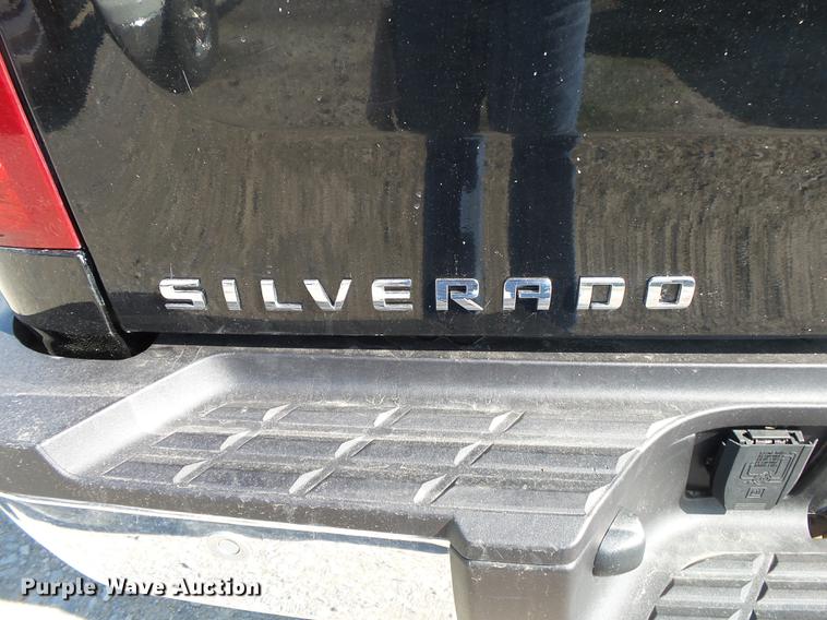 image for item DB7388 2014 Chevrolet Silverado 2500HD LT Crew Cab pickup truck