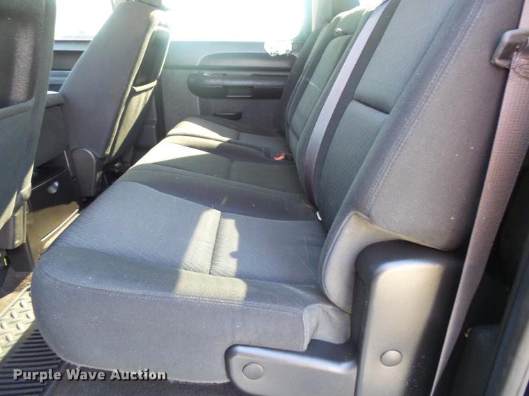 image for item DB7388 2014 Chevrolet Silverado 2500HD LT Crew Cab pickup truck