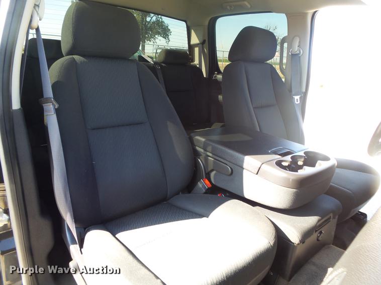 image for item DB7388 2014 Chevrolet Silverado 2500HD LT Crew Cab pickup truck