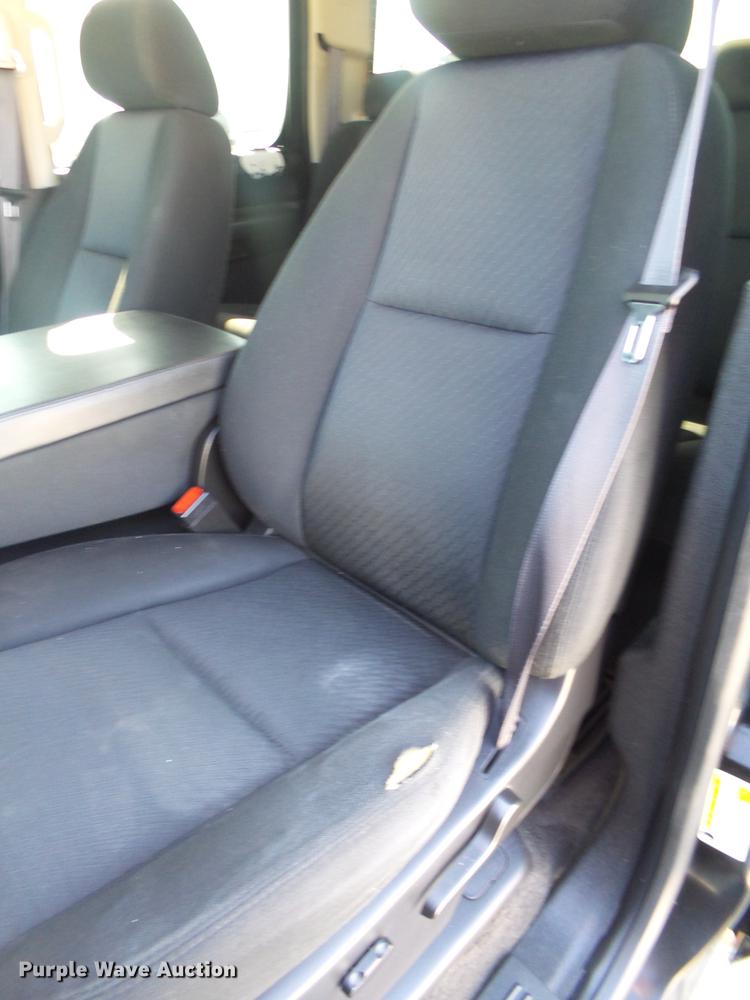 image for item DB7388 2014 Chevrolet Silverado 2500HD LT Crew Cab pickup truck