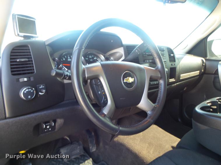 image for item DB7388 2014 Chevrolet Silverado 2500HD LT Crew Cab pickup truck