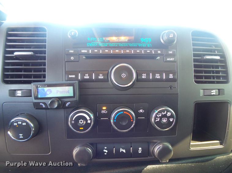 image for item DB7388 2014 Chevrolet Silverado 2500HD LT Crew Cab pickup truck