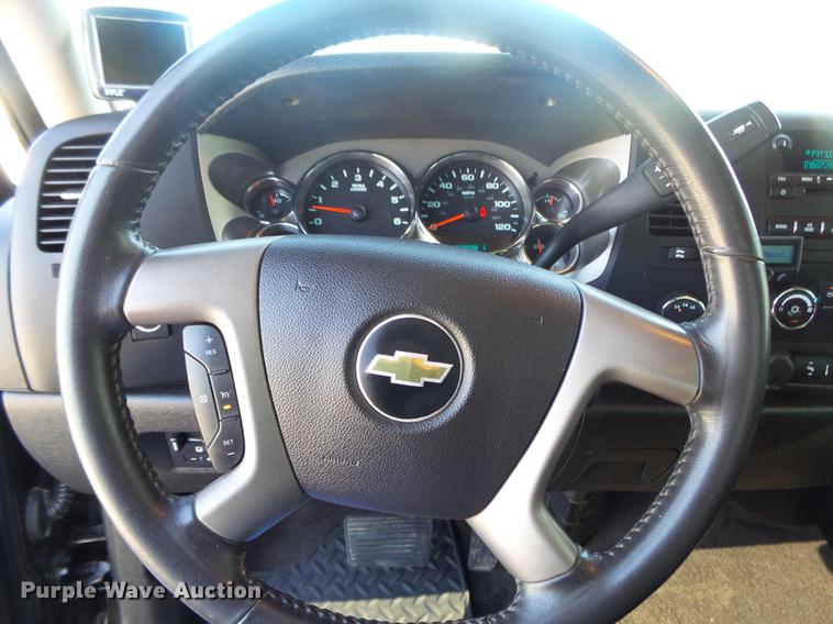 image for item DB7388 2014 Chevrolet Silverado 2500HD LT Crew Cab pickup truck