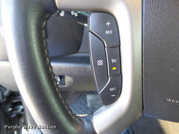 image for item DB7388 2014 Chevrolet Silverado 2500HD LT Crew Cab pickup truck