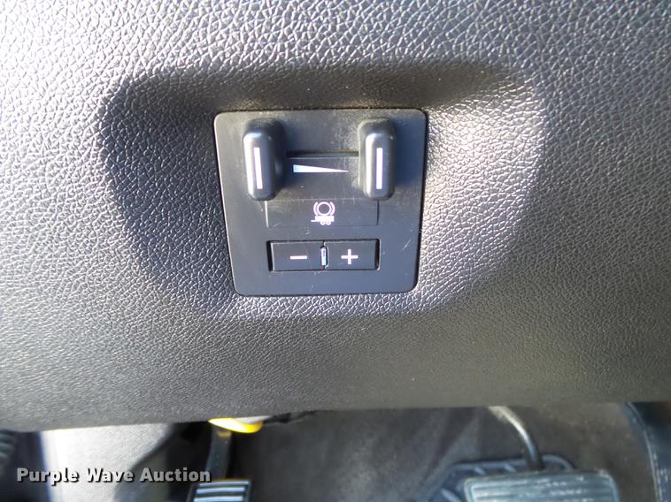 image for item DB7388 2014 Chevrolet Silverado 2500HD LT Crew Cab pickup truck