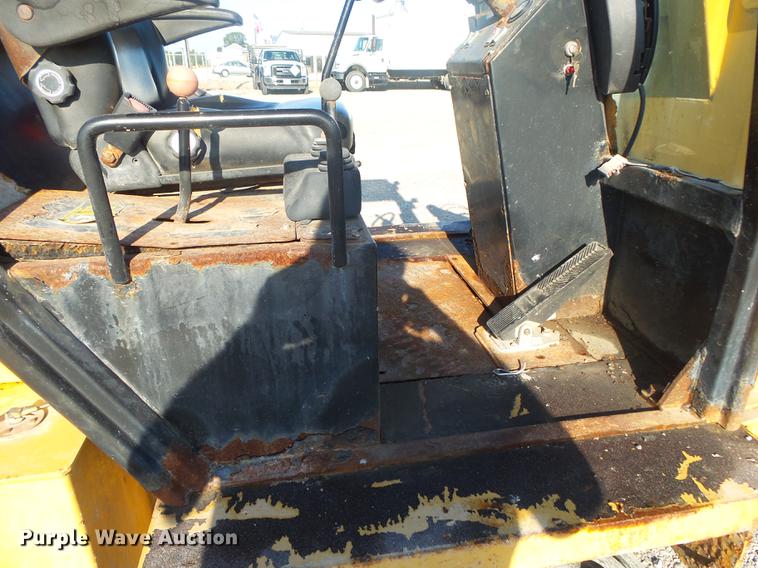 image for item DB7392 Wilmar Wrangler 4560 wheel loader