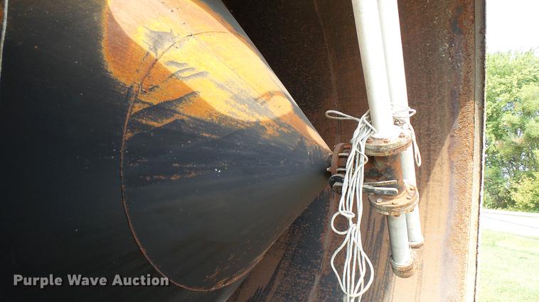 image for item DC2529 Steel cone bottom tank