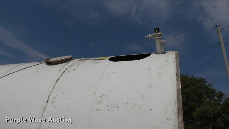 image for item DC2529 Steel cone bottom tank