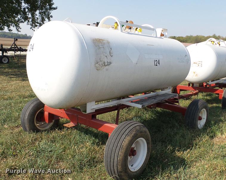 image for item DC2534 Anhydrous ammonia nurse tank