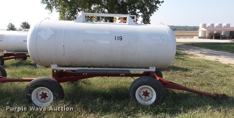 image for item DC2536 Anhydrous ammonia nurse tank