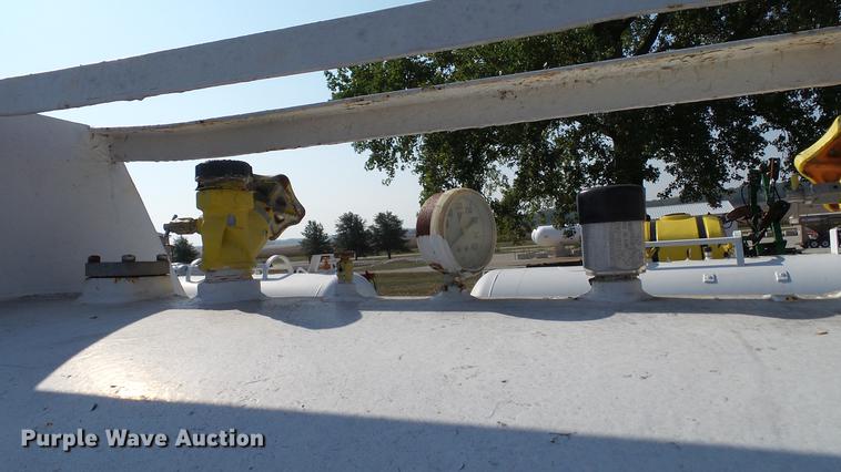 image for item DC2536 Anhydrous ammonia nurse tank