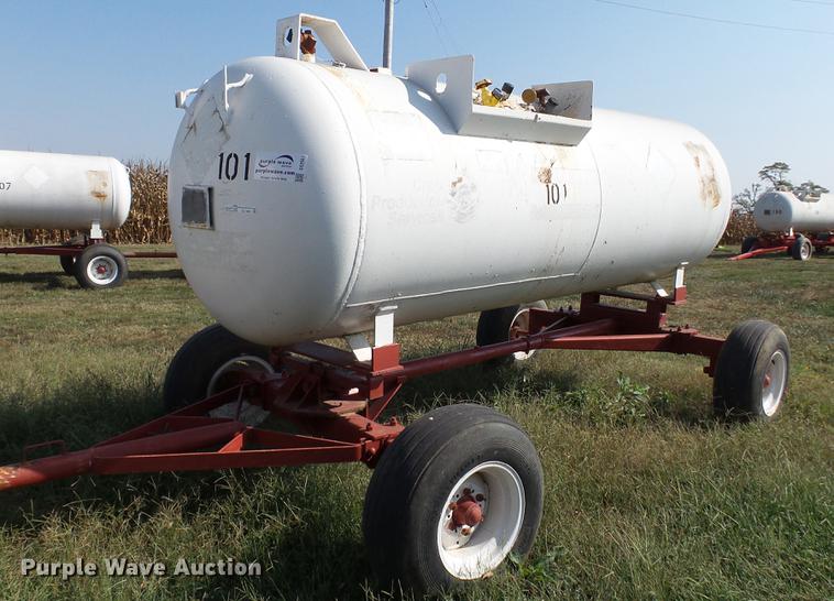 image for item DC2537 Anhydrous ammonia nurse tank