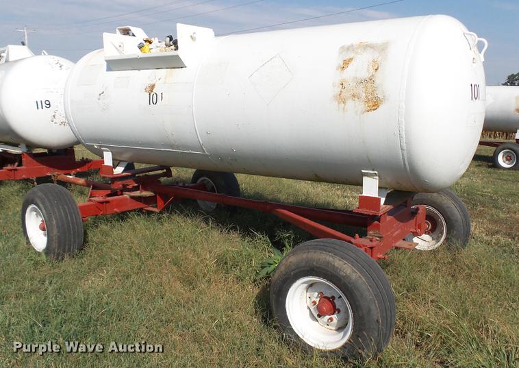 image for item DC2537 Anhydrous ammonia nurse tank