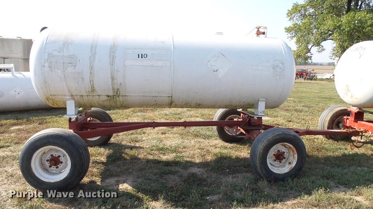 image for item DC2540 Anhydrous ammonia nurse tank