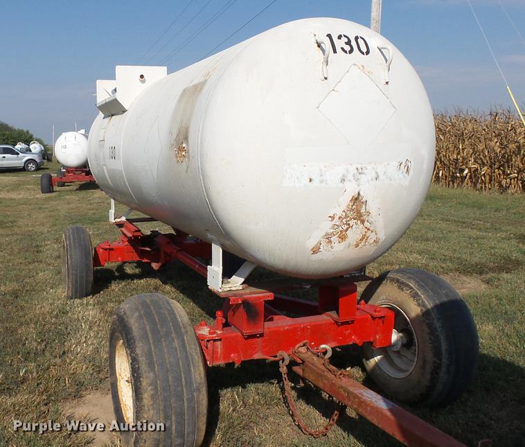 image for item DC2541 Anhydrous ammonia nurse tank