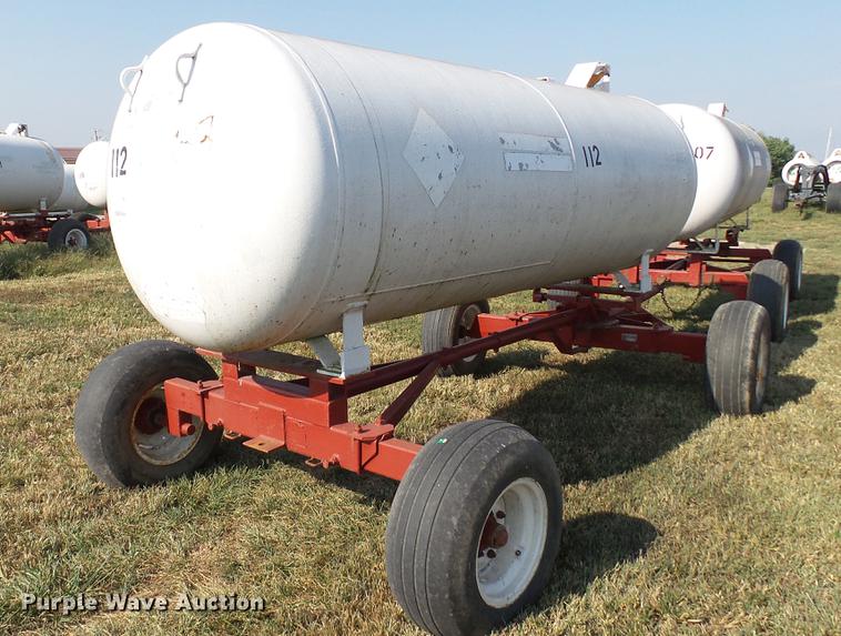 image for item DC2542 Anhydrous ammonia nurse tank