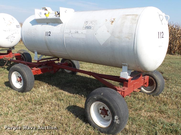 image for item DC2542 Anhydrous ammonia nurse tank