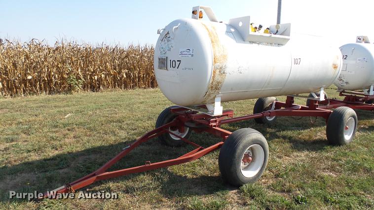 image for item DC2543 Anhydrous ammonia nurse tank