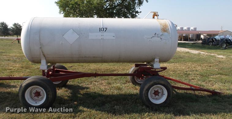 image for item DC2543 Anhydrous ammonia nurse tank