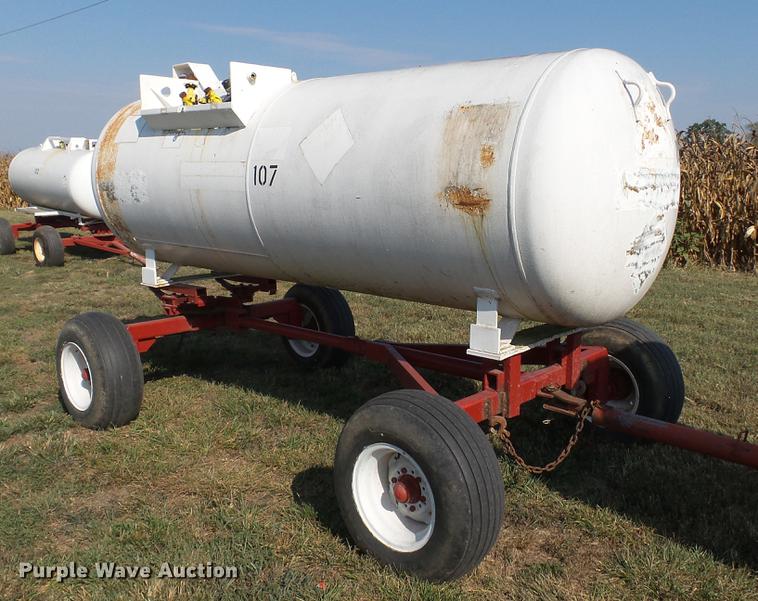 image for item DC2543 Anhydrous ammonia nurse tank