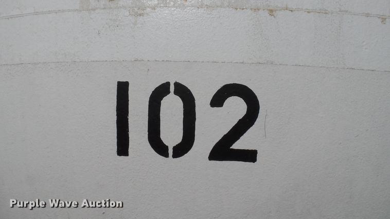 image for item DC2544 Anhydrous ammonia nurse tank