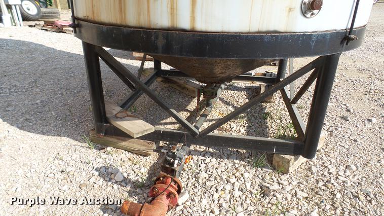 image for item DC2545 Poly cone bottom tank