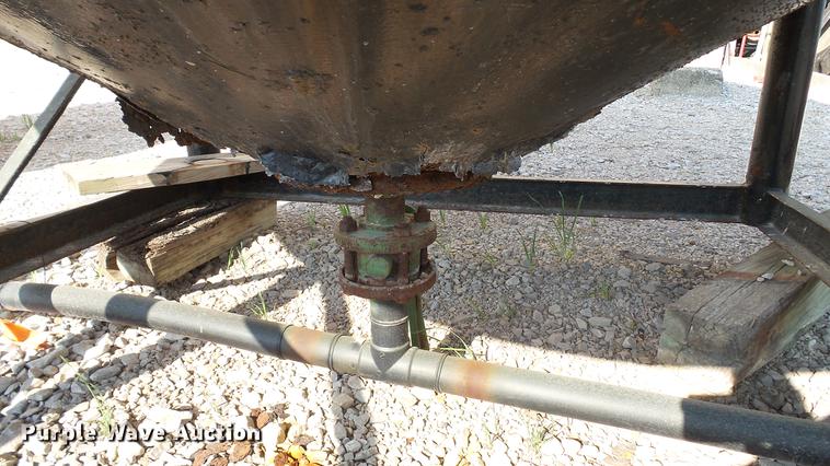 image for item DC2545 Poly cone bottom tank