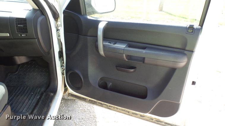 image for item DC2549 2008 Chevrolet Silverado 1500 Ext. Cab pickup truck