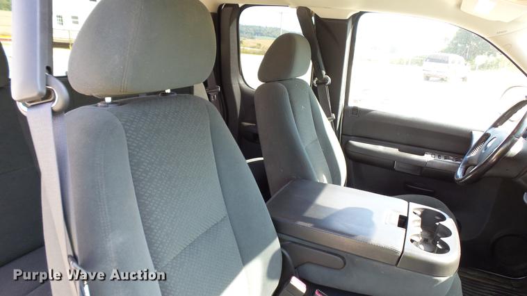 image for item DC2549 2008 Chevrolet Silverado 1500 Ext. Cab pickup truck