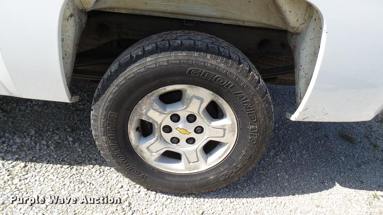 image for item DC2549 2008 Chevrolet Silverado 1500 Ext. Cab pickup truck