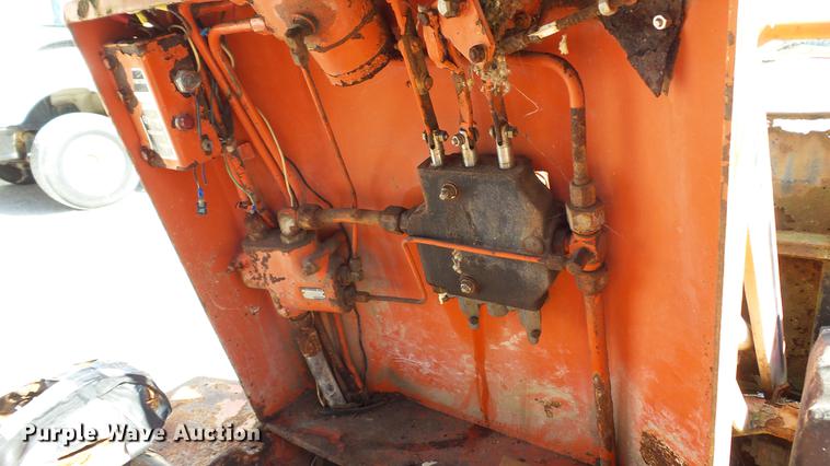 image for item DC2550 Willmar Wrangler wheel loader