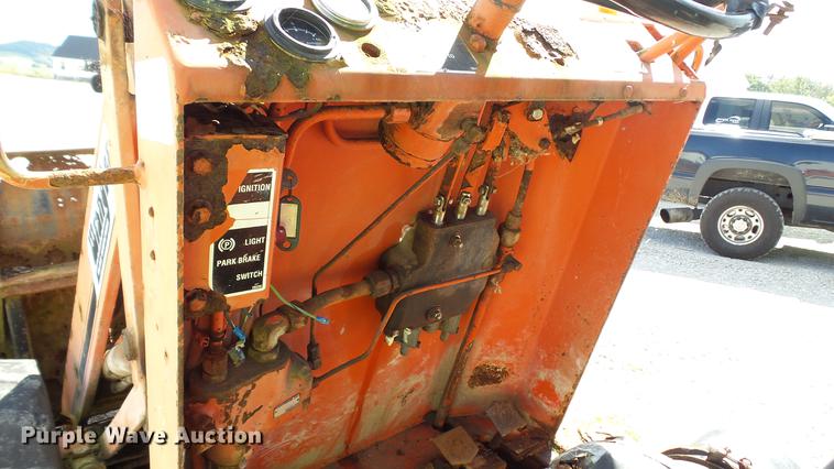 image for item DC2550 Willmar Wrangler wheel loader