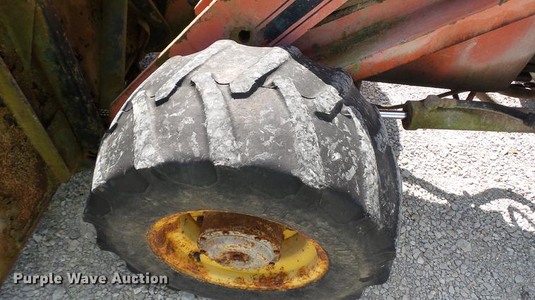 image for item DC2550 Willmar Wrangler wheel loader